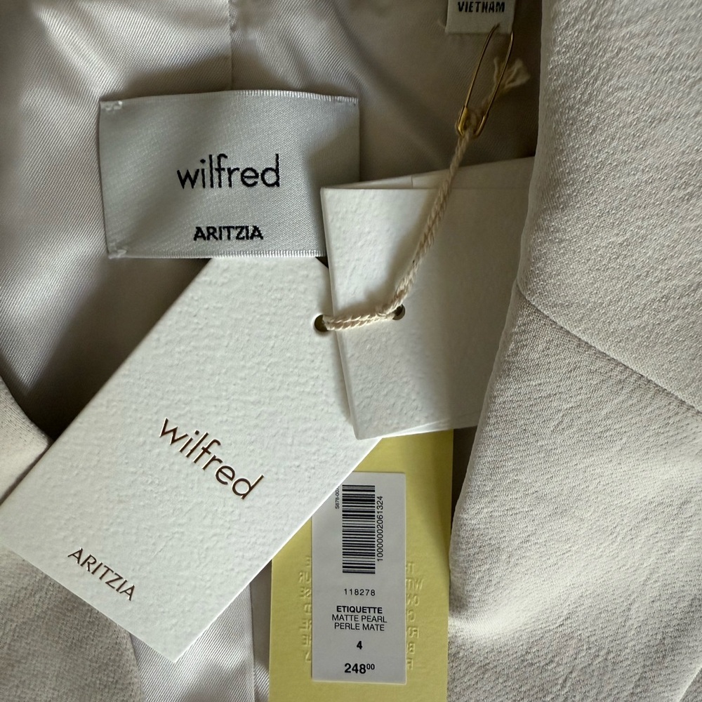 Aritzia Wilfred Etiquette Blazer | Matte Pearl Cream White | Size 4 BNWT - Picture 11 of 15